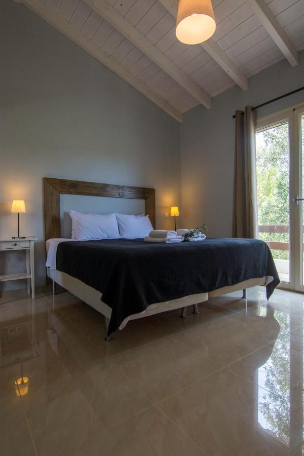 Villa Elaia Suites & Apartments No.6 Гайос Екстериор снимка