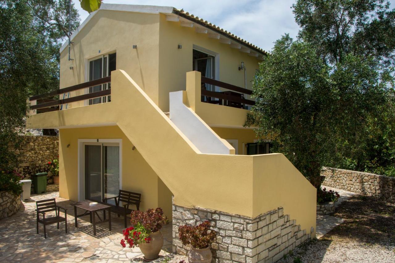Villa Elaia Suites & Apartments No.6 Гайос Екстериор снимка