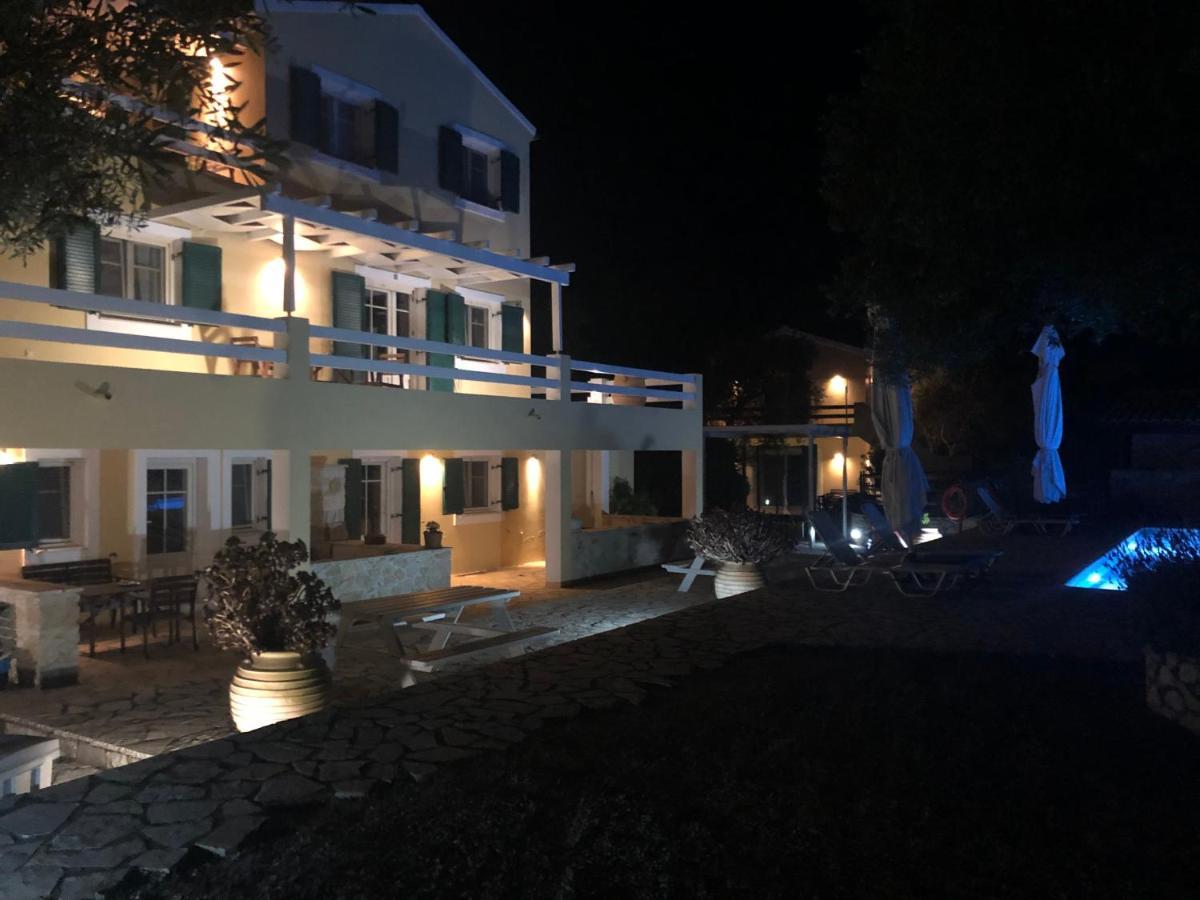 Villa Elaia Suites & Apartments No.6 Гайос Екстериор снимка